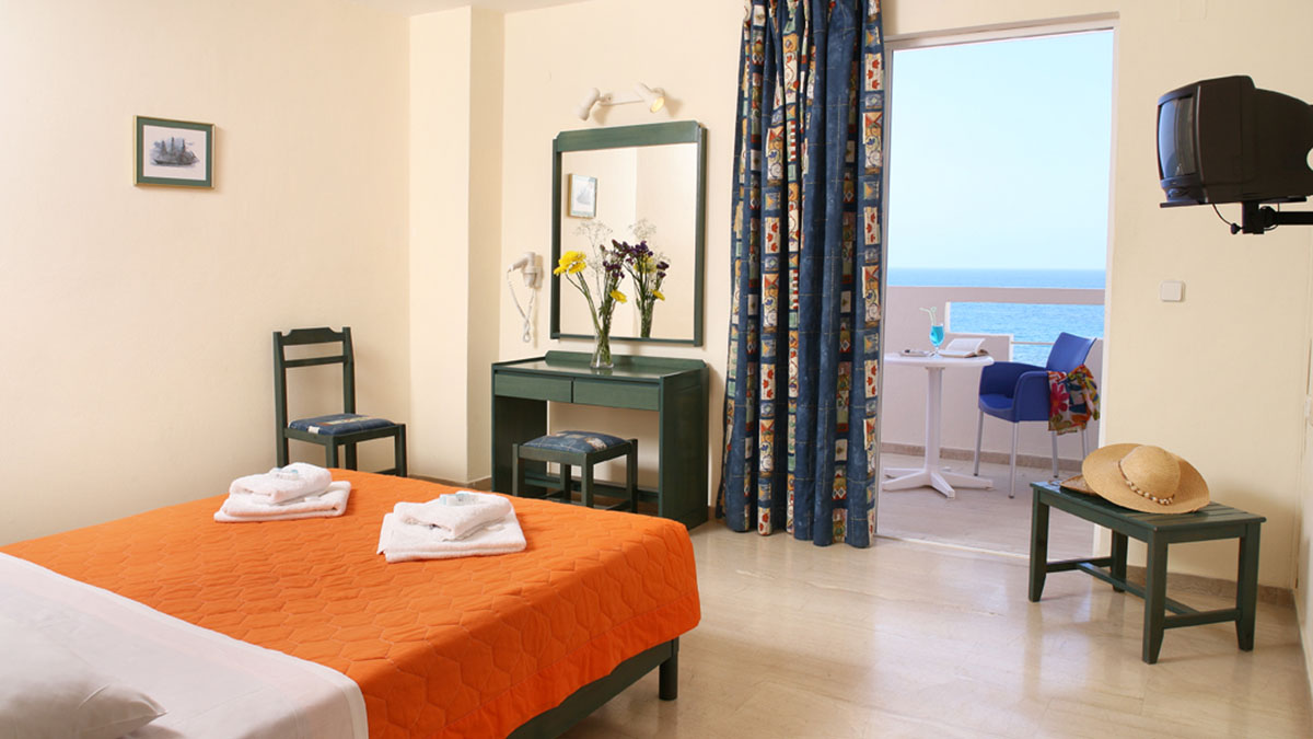 Evelyn Beach Hotel - NR